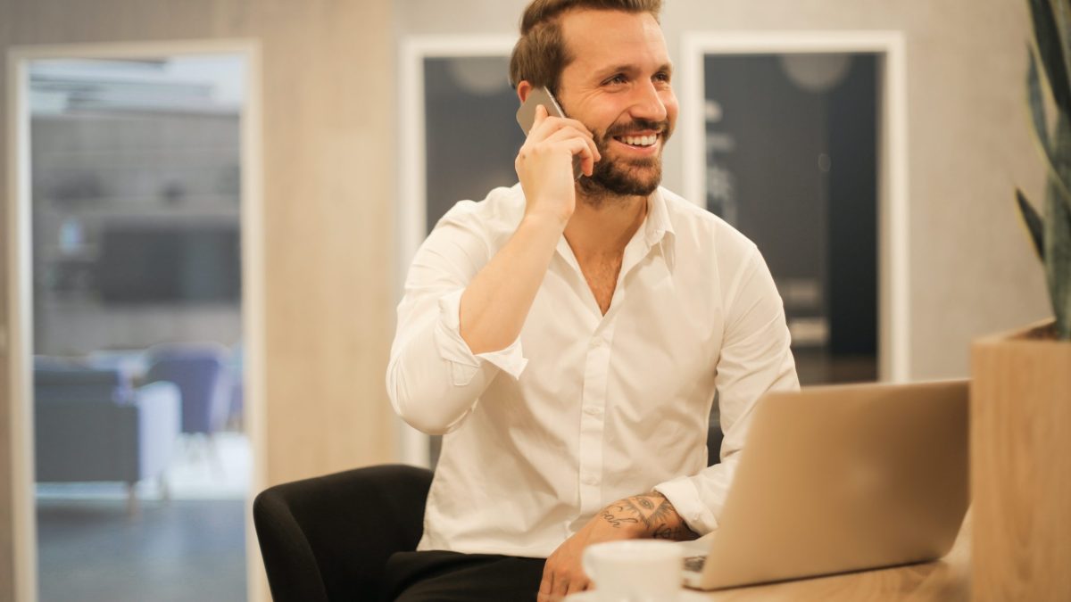 Como Abordar Um Cliente Por Telefone Confira 7 Dicas 1848